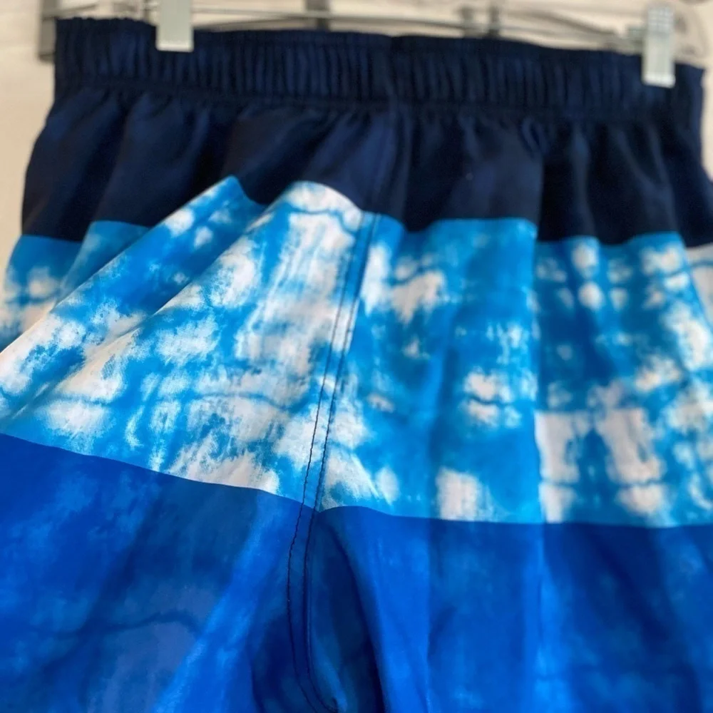 Men’s Blue and white speedo swim trunks Medium‎